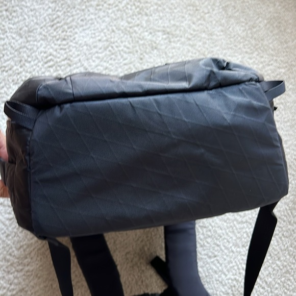 EVERGOODS X CARRYOLOGY BACKPACK - Picture 8 of 11